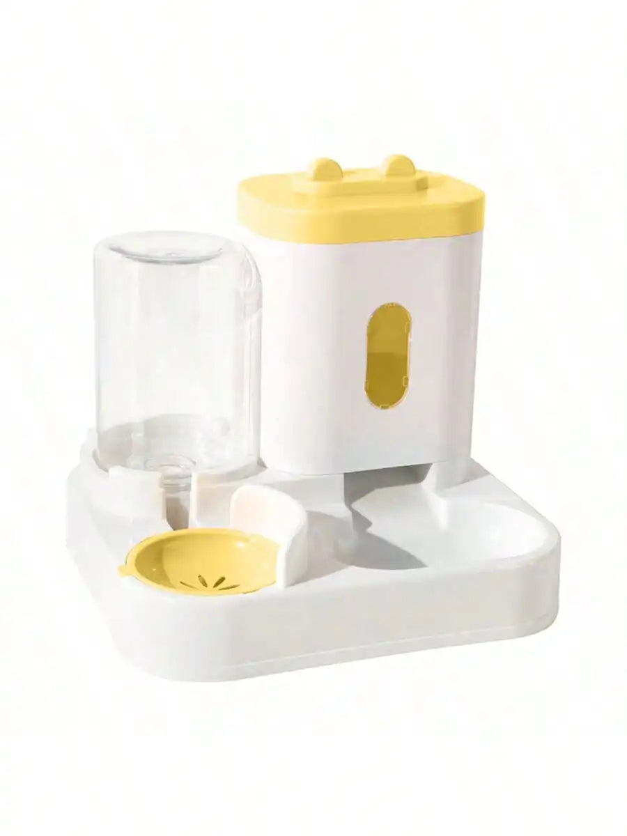 Removable bowls lifted out of the gravity feeder base