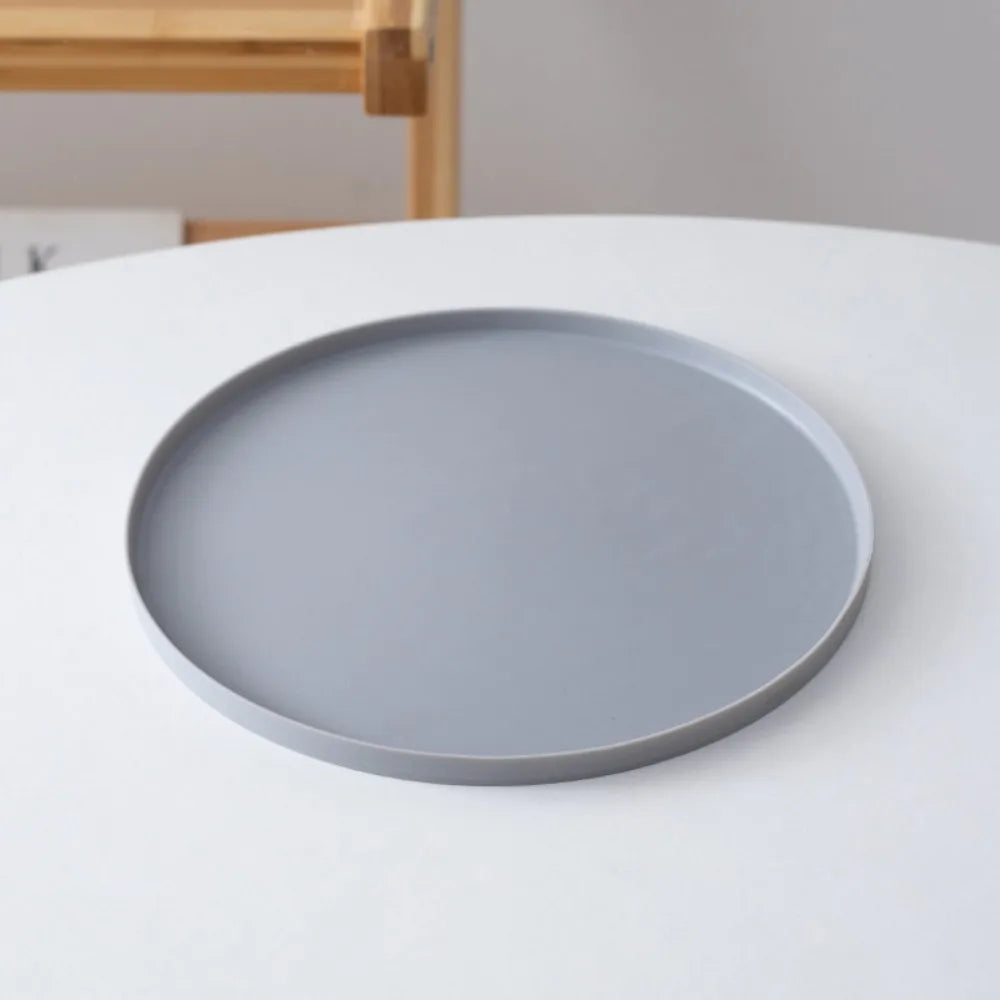 Raised edge of the feeding mat